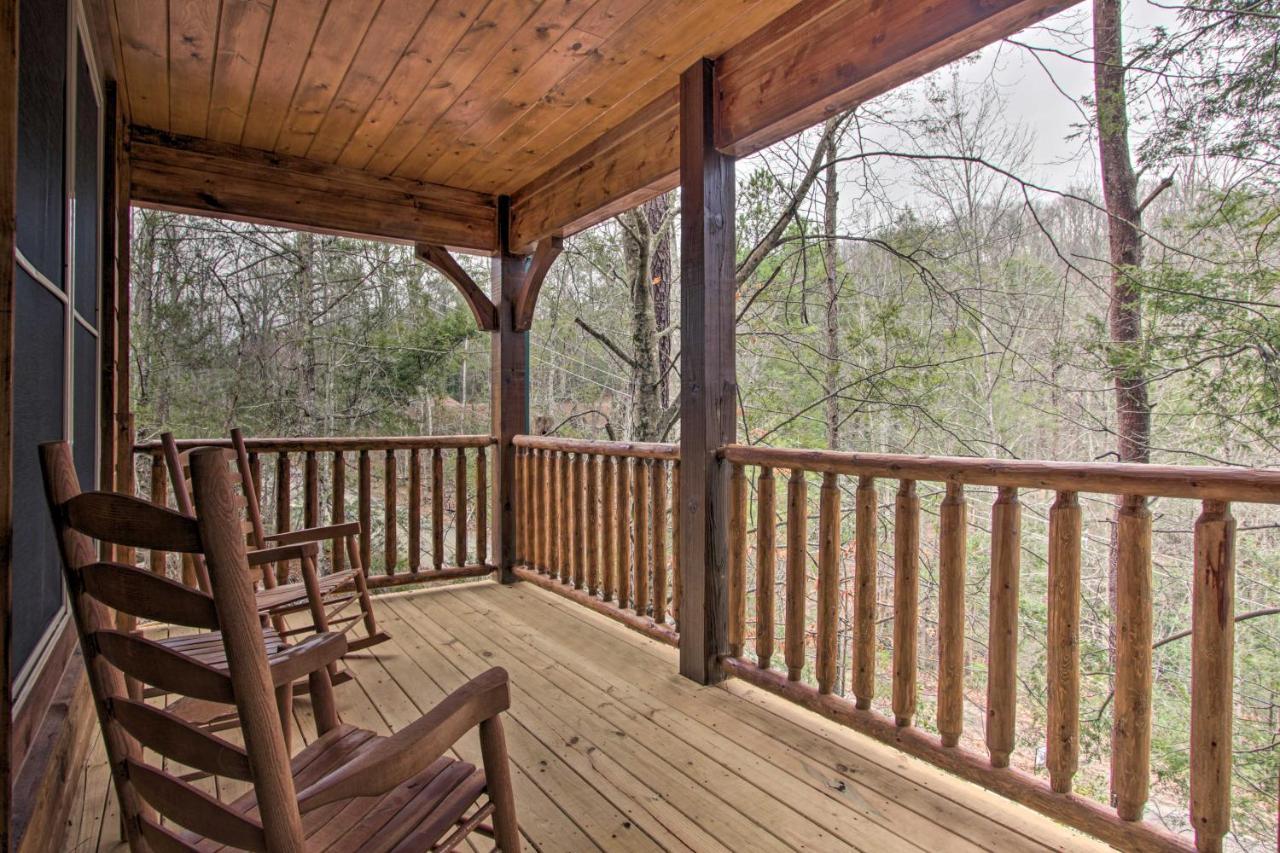 Luxe Cabin With Home Theater Less Than 2 Miles To Gatlinburg Eksteriør billede